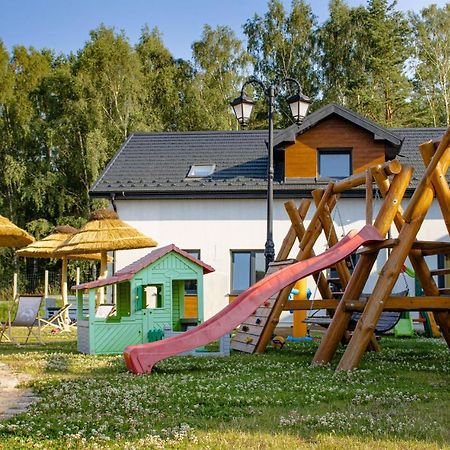 Osada Sluszewo - Apartamenty Restauracja Wydarzenia กเนียวินอ ภายนอก รูปภาพ