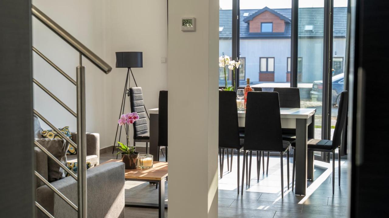 Osada Sluszewo - Apartamenty Restauracja Wydarzenia กเนียวินอ ภายนอก รูปภาพ