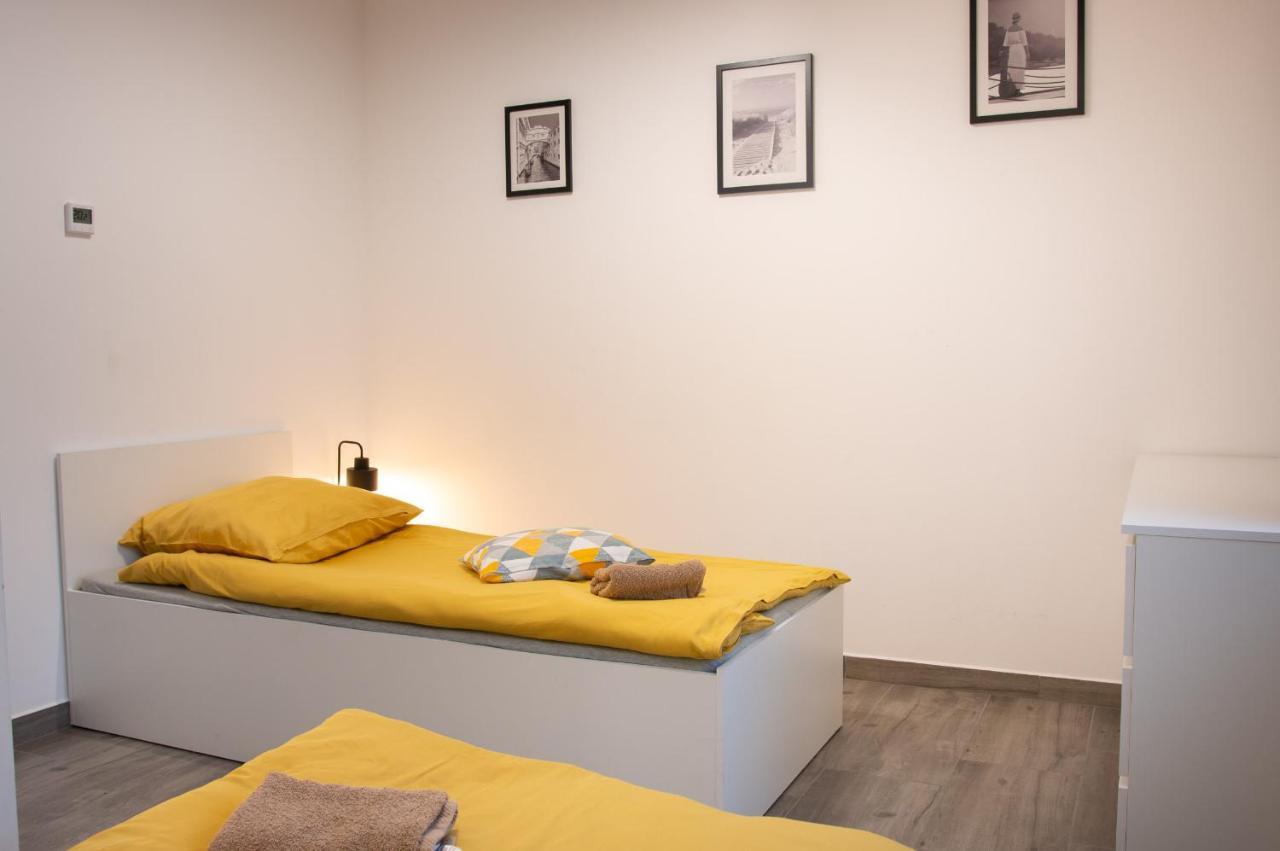 Osada Sluszewo - Apartamenty Restauracja Wydarzenia กเนียวินอ ภายนอก รูปภาพ