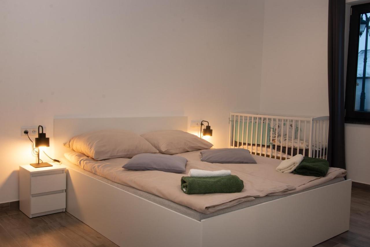 Osada Sluszewo - Apartamenty Restauracja Wydarzenia กเนียวินอ ภายนอก รูปภาพ