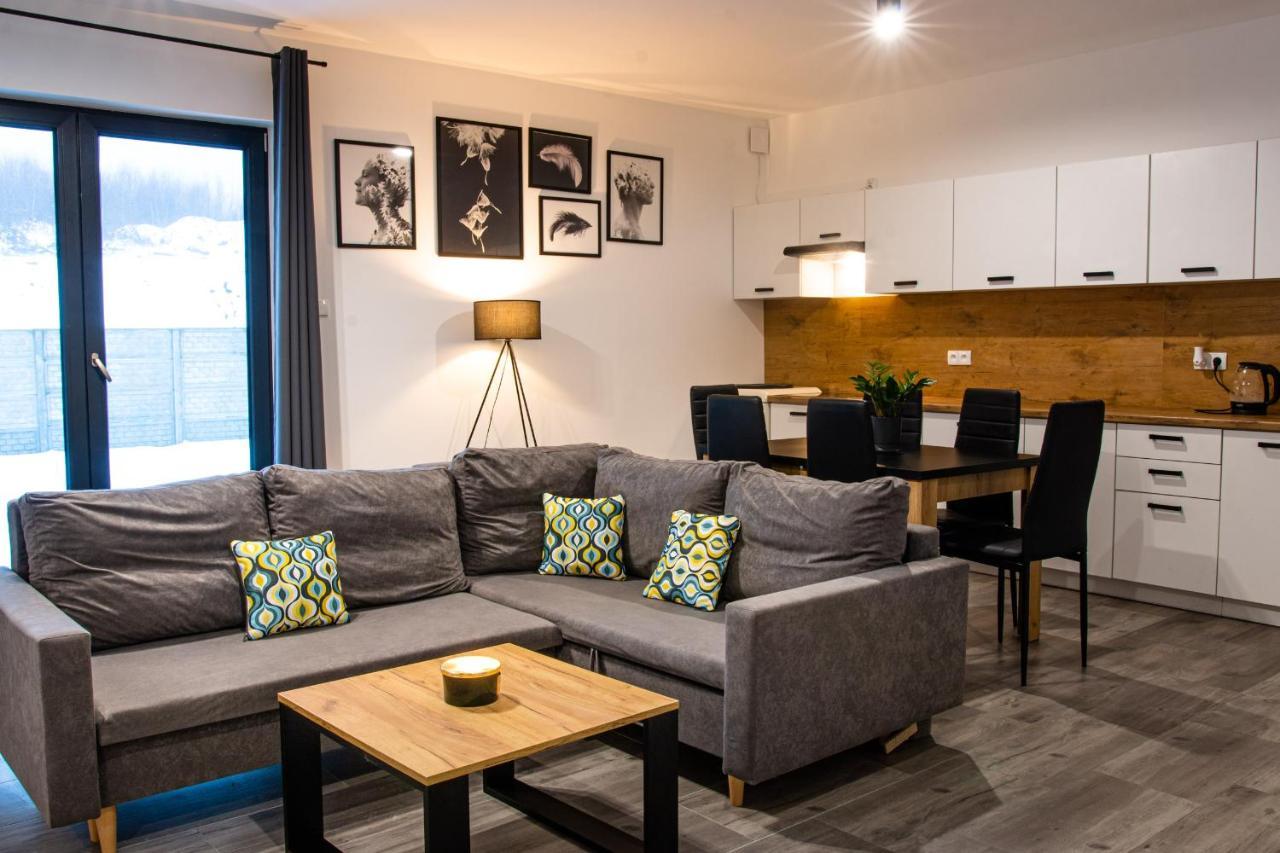 Osada Sluszewo - Apartamenty Restauracja Wydarzenia กเนียวินอ ภายนอก รูปภาพ