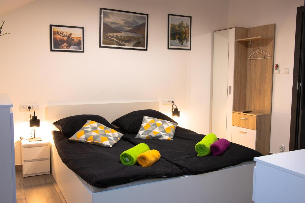 Osada Sluszewo - Apartamenty Restauracja Wydarzenia กเนียวินอ ภายนอก รูปภาพ