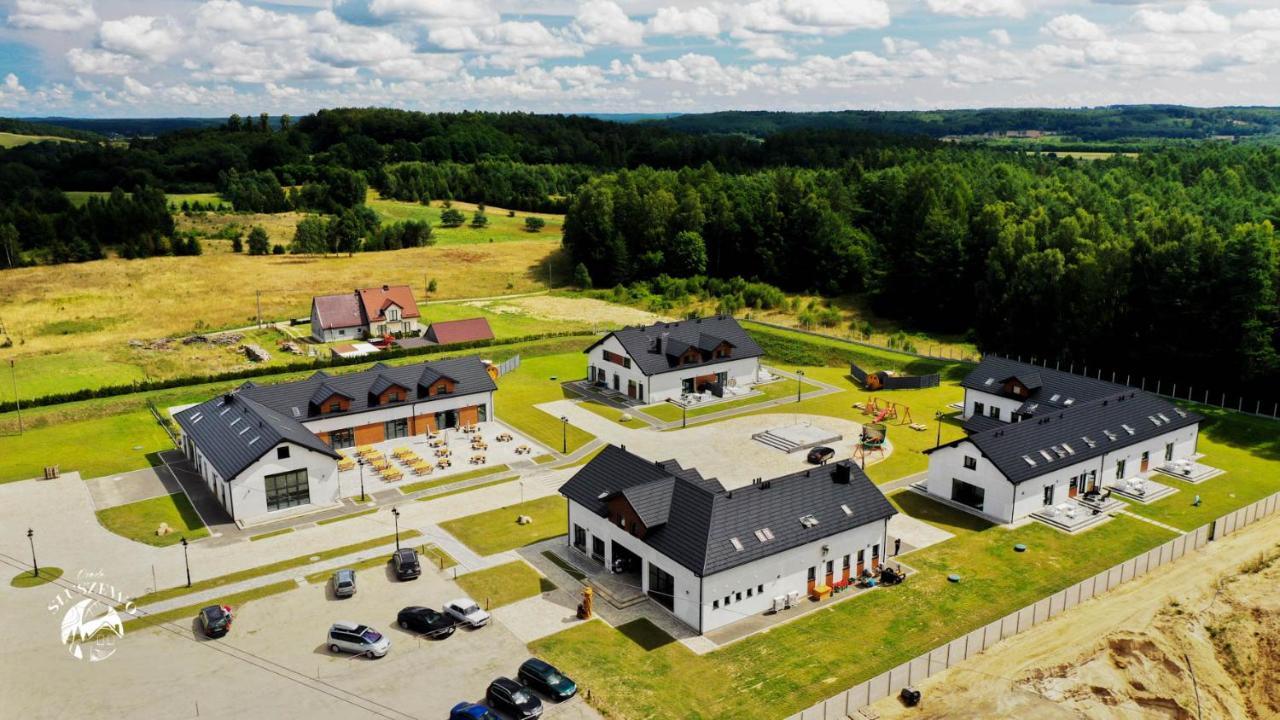 Osada Sluszewo - Apartamenty Restauracja Wydarzenia กเนียวินอ ภายนอก รูปภาพ