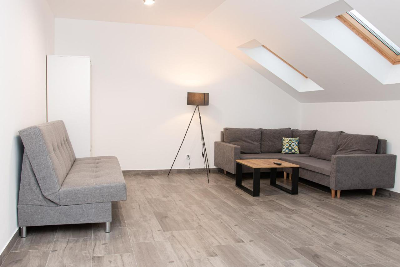 Osada Sluszewo - Apartamenty Restauracja Wydarzenia กเนียวินอ ภายนอก รูปภาพ