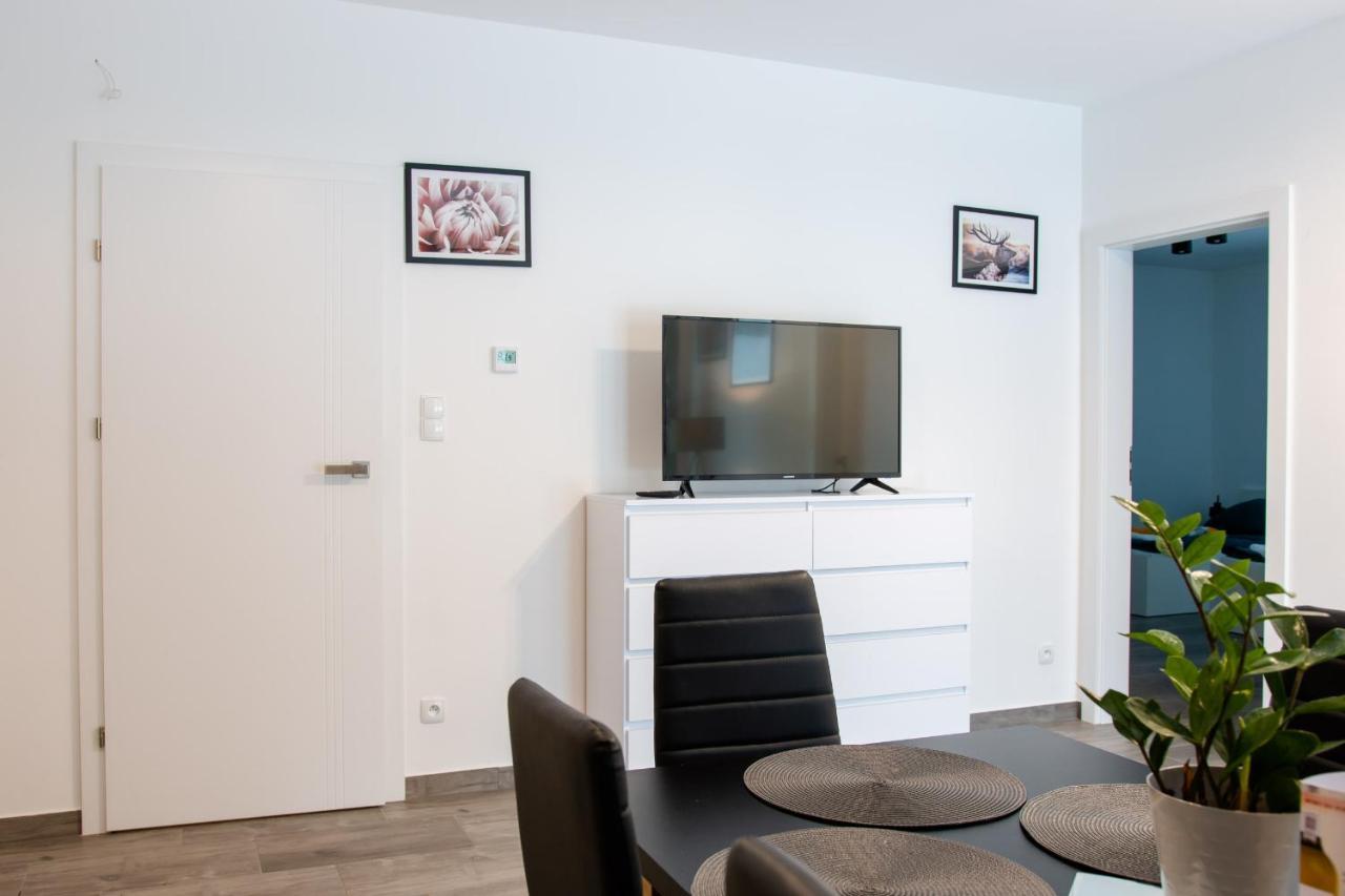 Osada Sluszewo - Apartamenty Restauracja Wydarzenia กเนียวินอ ภายนอก รูปภาพ
