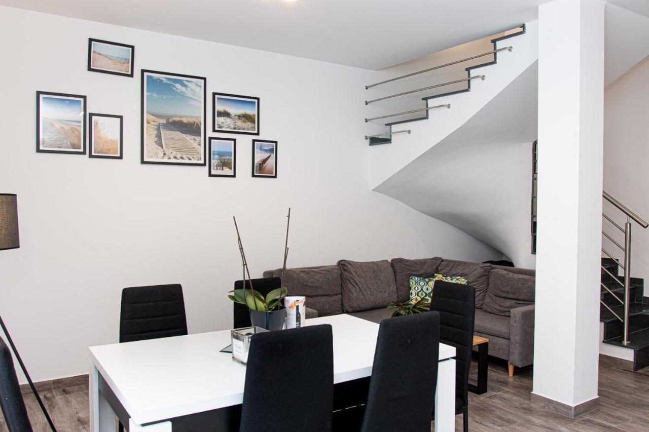 Osada Sluszewo - Apartamenty Restauracja Wydarzenia กเนียวินอ ภายนอก รูปภาพ