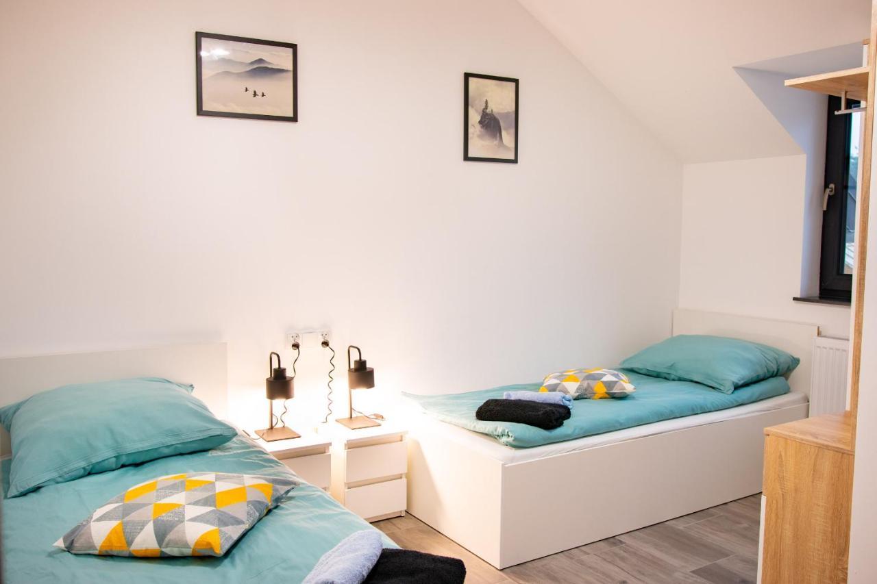 Osada Sluszewo - Apartamenty Restauracja Wydarzenia กเนียวินอ ภายนอก รูปภาพ
