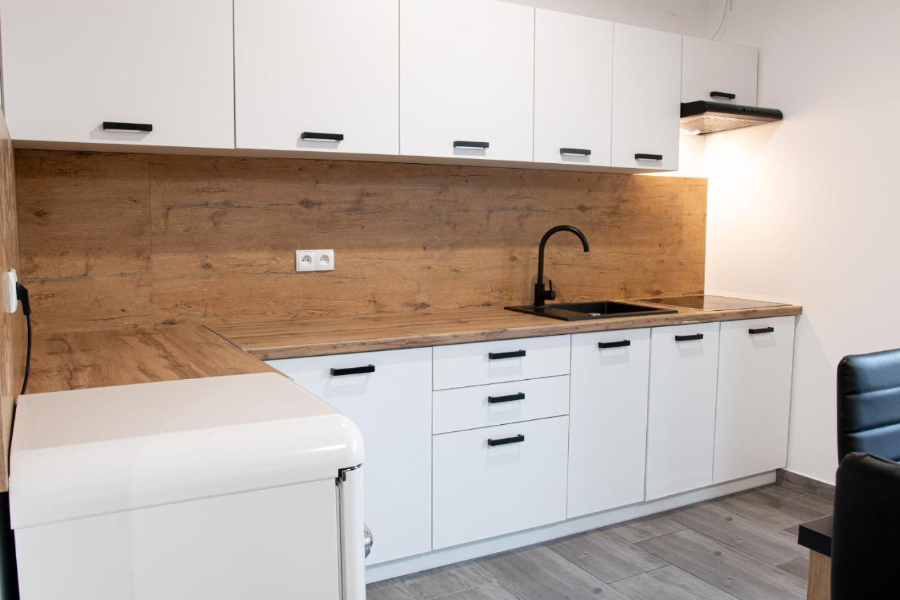 Osada Sluszewo - Apartamenty Restauracja Wydarzenia กเนียวินอ ภายนอก รูปภาพ