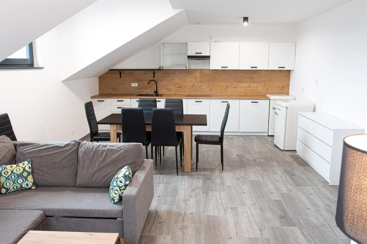 Osada Sluszewo - Apartamenty Restauracja Wydarzenia กเนียวินอ ภายนอก รูปภาพ
