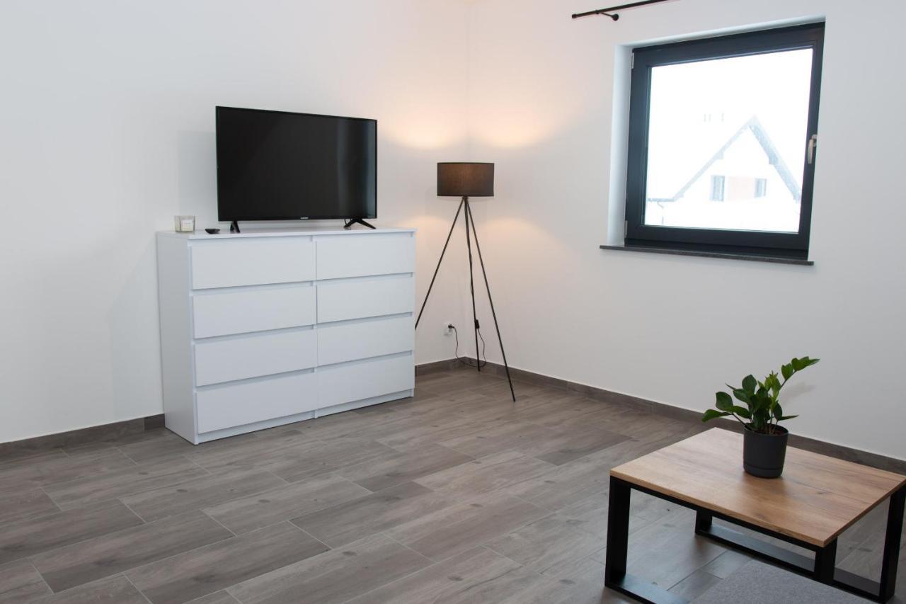 Osada Sluszewo - Apartamenty Restauracja Wydarzenia กเนียวินอ ภายนอก รูปภาพ